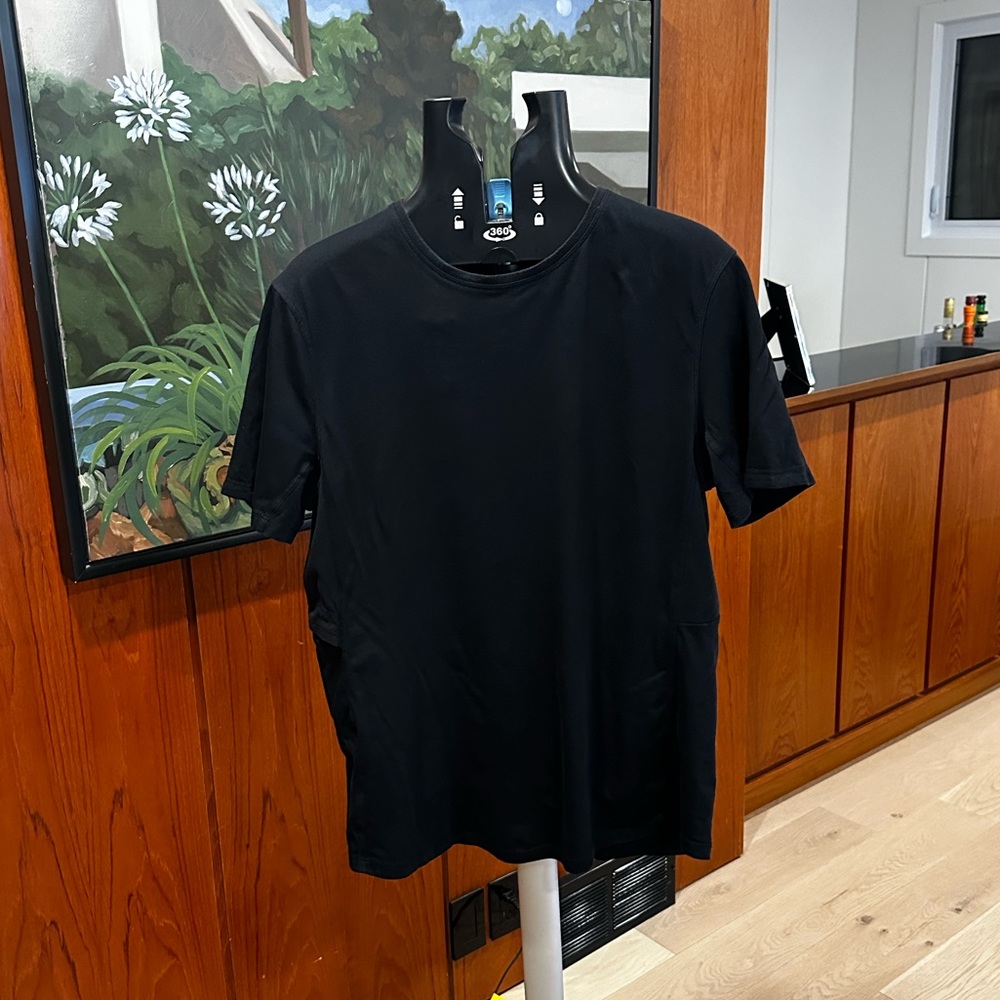 Kit and Ace Luxury Black T-Shirt - Size M - Cycling